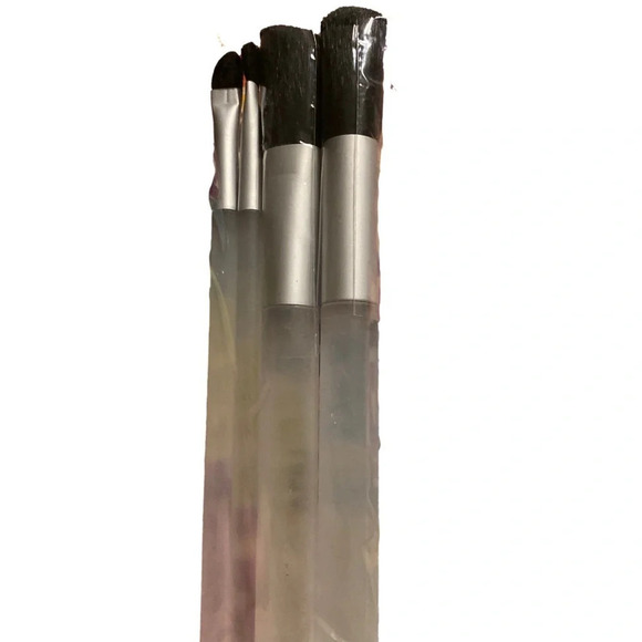 Ulta makeup brush set - Picture 2 of 3